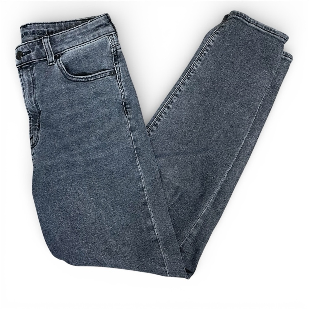American Eagle Faded Black Mom Jean Size 6 Regular
